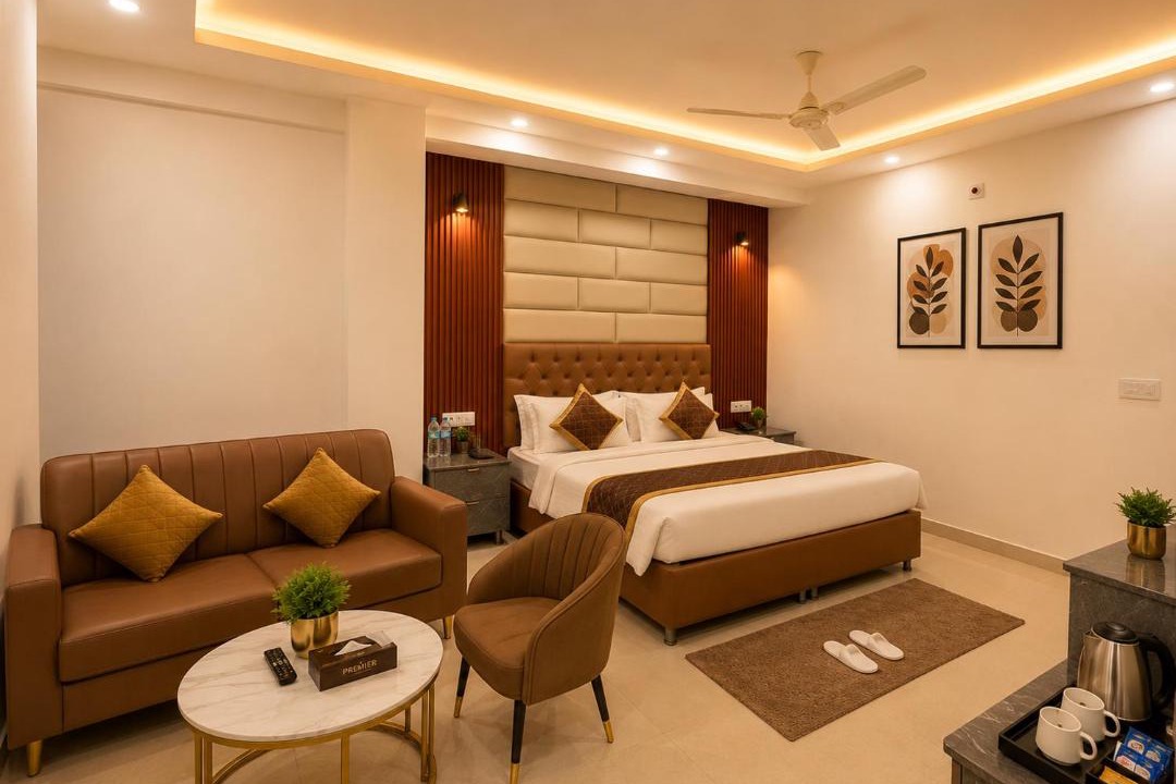 Pashim Vihar Hotel | Hotel Kasa Stays Premier - Peeragarhi Metro Station