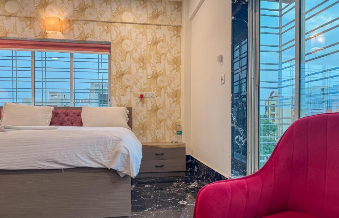 New Town Hotel | The Botanika Suites