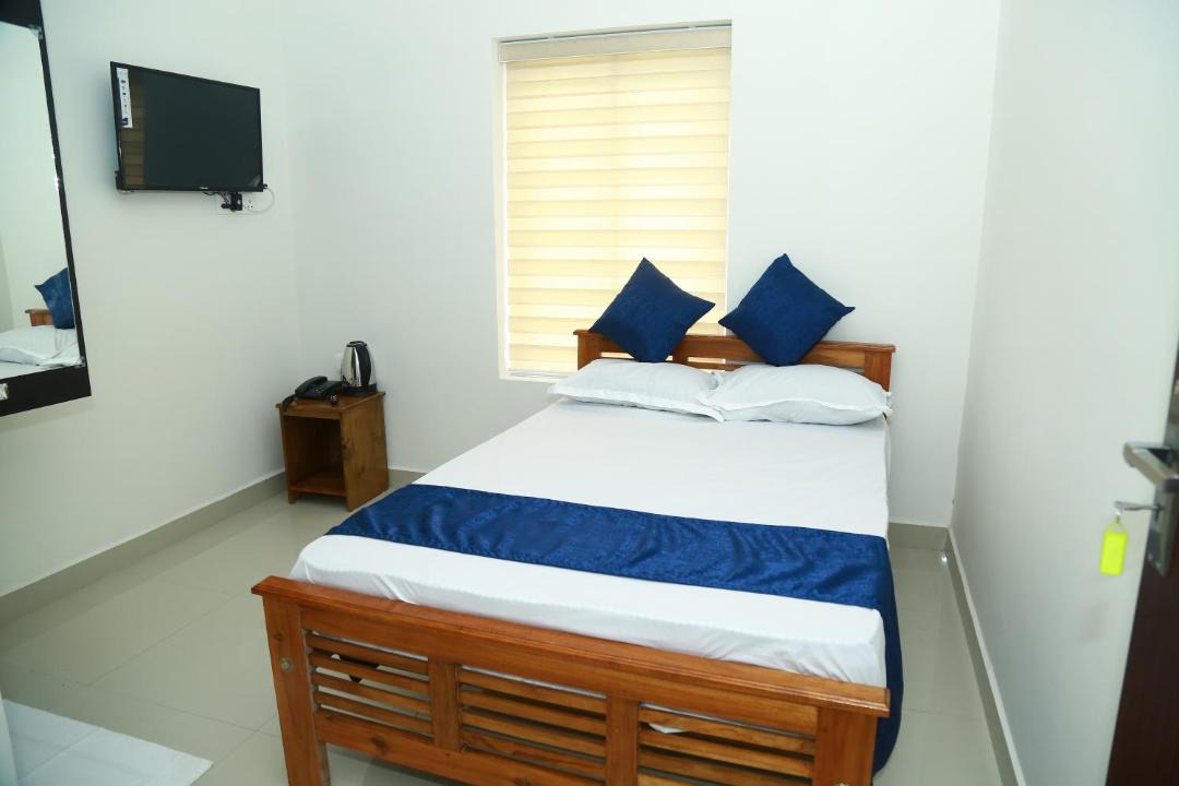 Alwaye Hotel | AIRPORT COCHIN ROYAL Residency