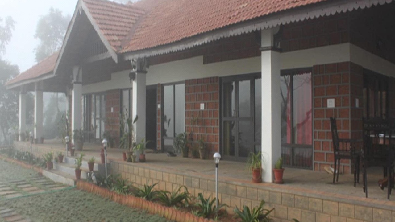 Photo of Buildings in Virarajendrapet