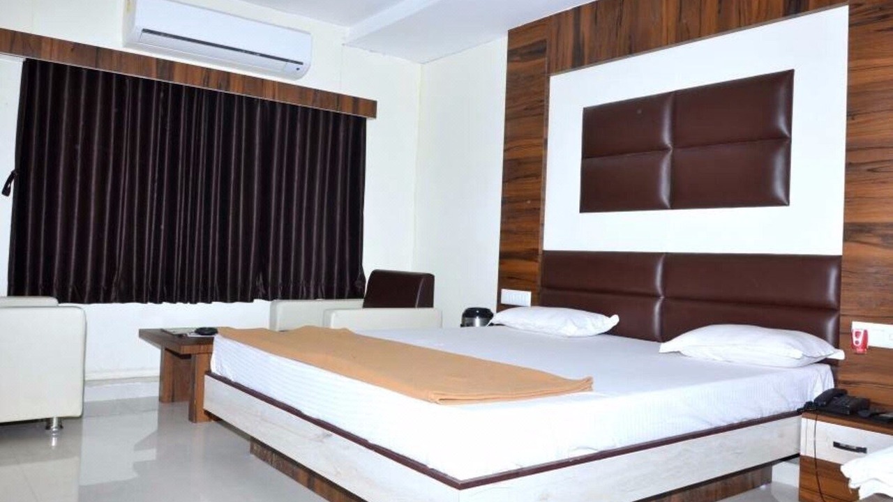 Photo of Bedroom in Mahesana