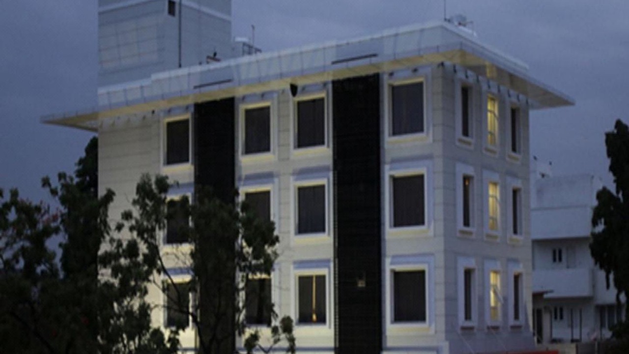 Photo of Buildings in Mylapore Tiruvallikk