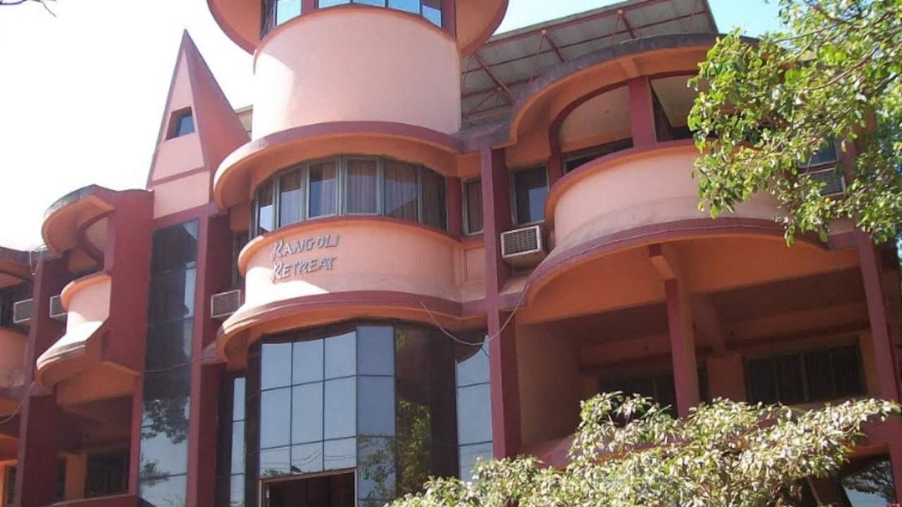 Photo of Buildings in Matheran