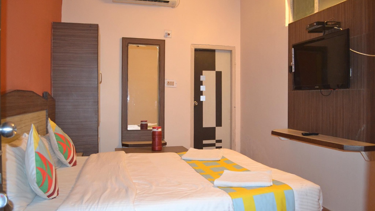 Photo of Bedroom in Mount Abu