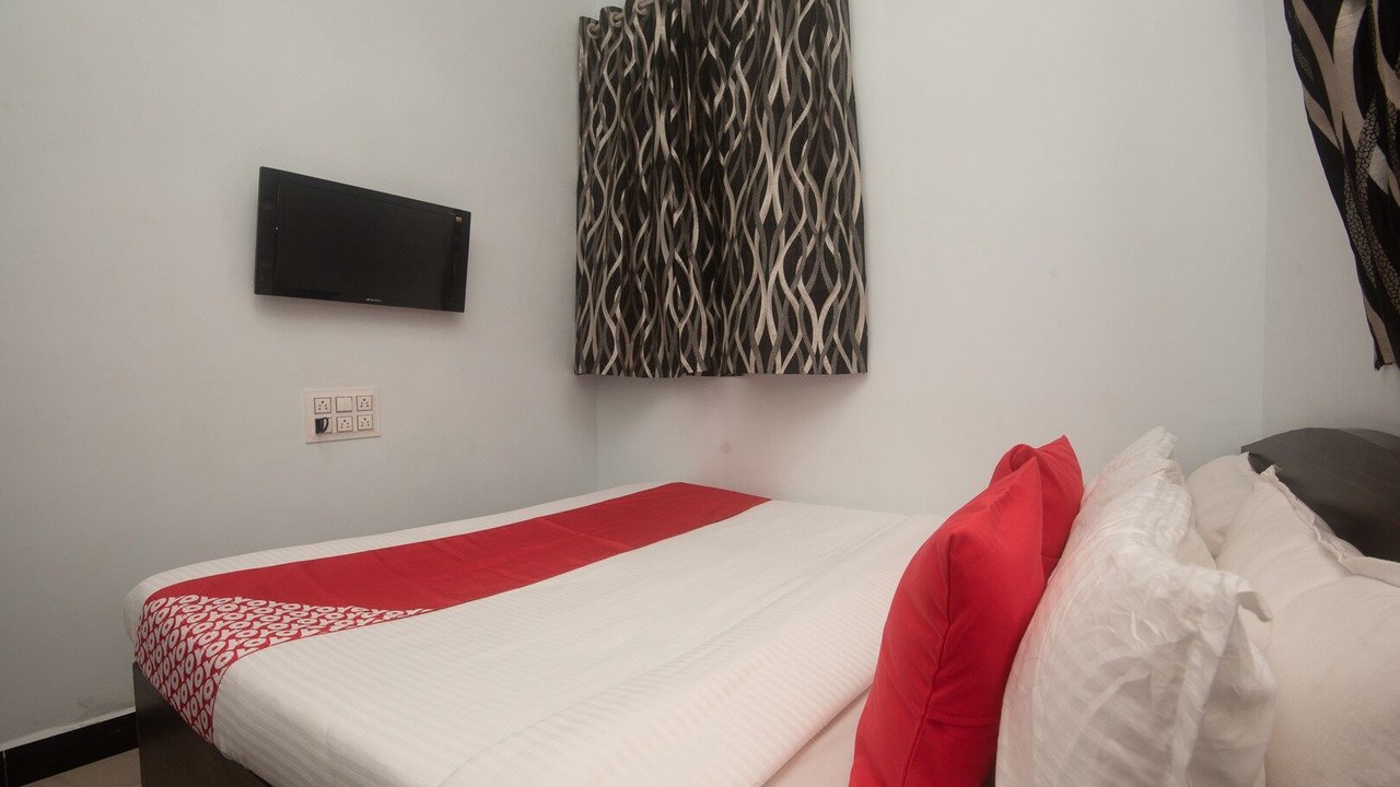 Photo of Bedroom in J B Nagar