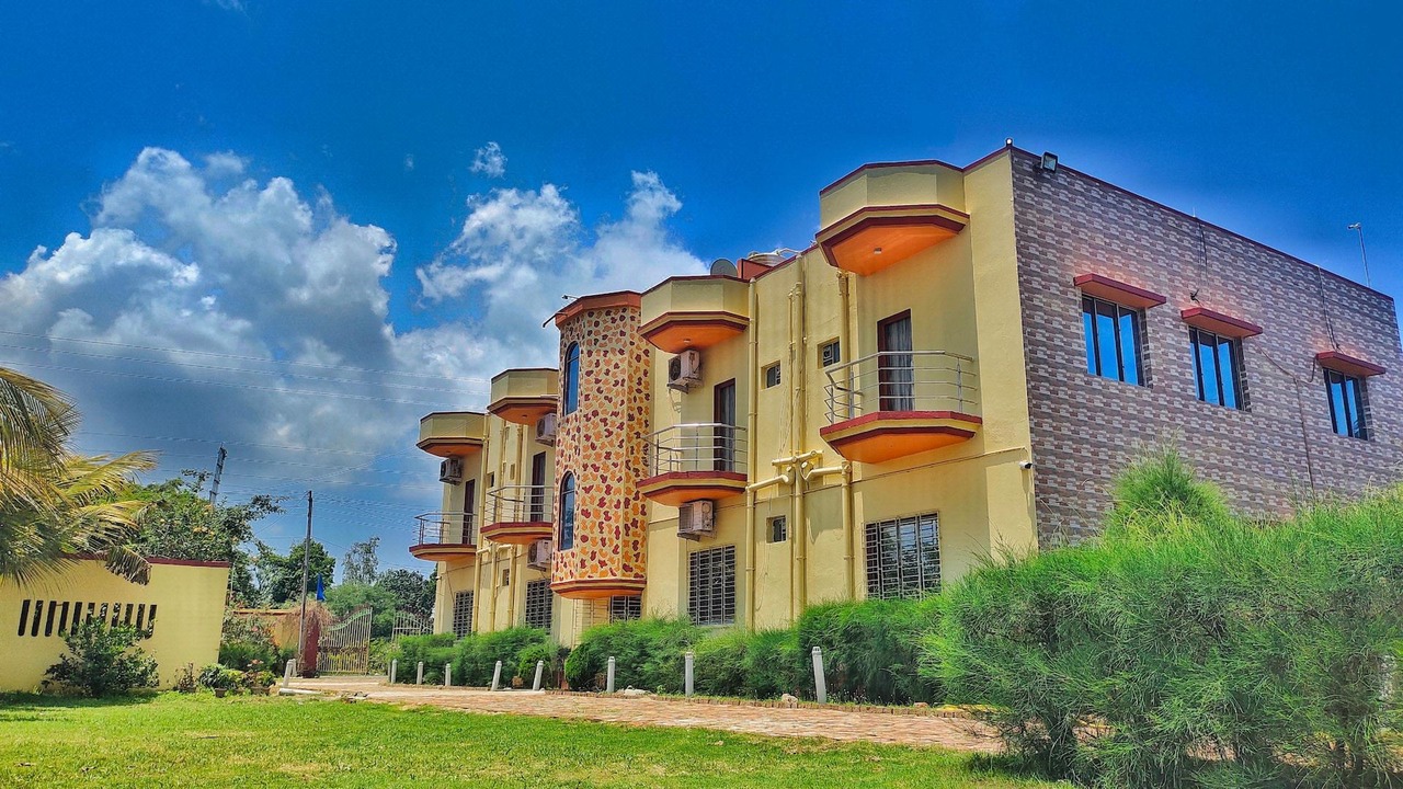 Photo of Buildings in Mandarmani