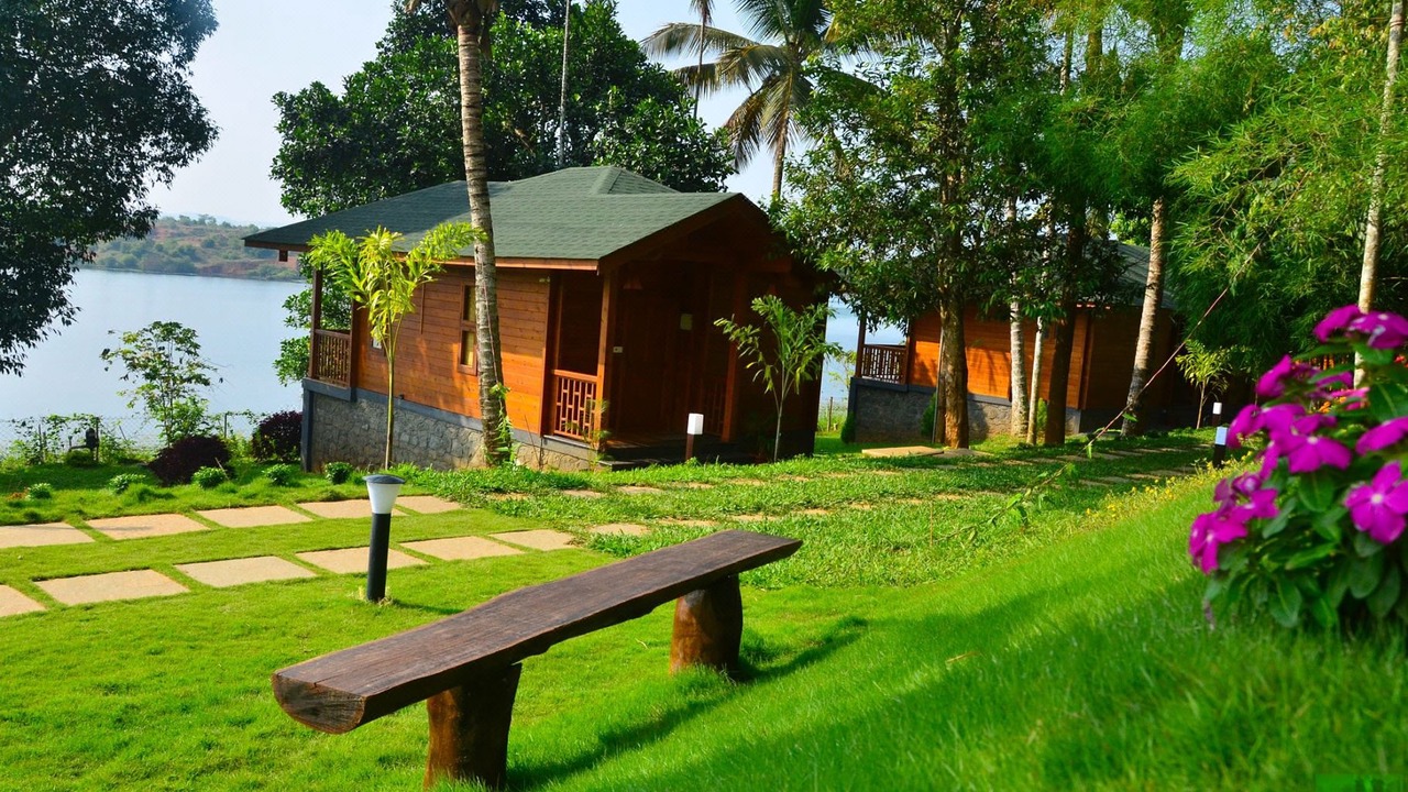 Photo of Buildings in Vazhavatta