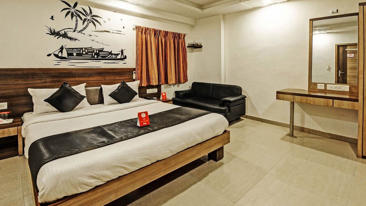 Photo of Bedroom in Ahmedabad City Centre