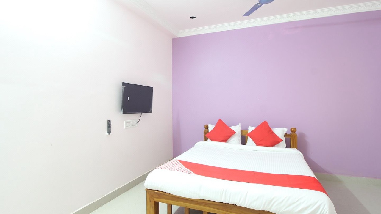 Photo of Bedroom in Thirunallar