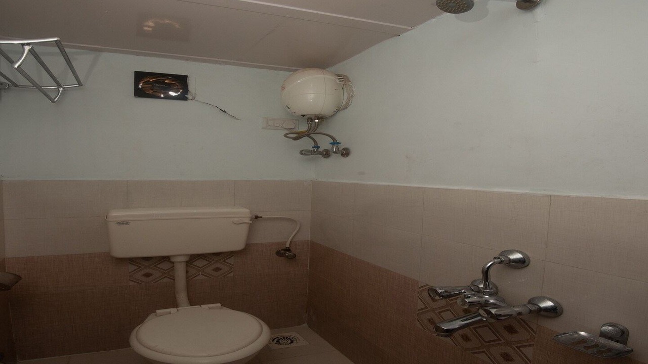 Photo of Bathroom in J B Nagar