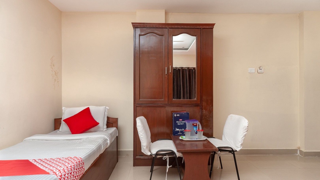 Photo of Bedroom in Srikalahasti