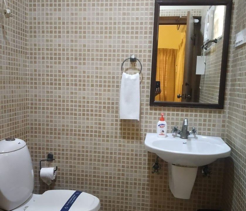 Photo of Bathroom in Thousand Lights West