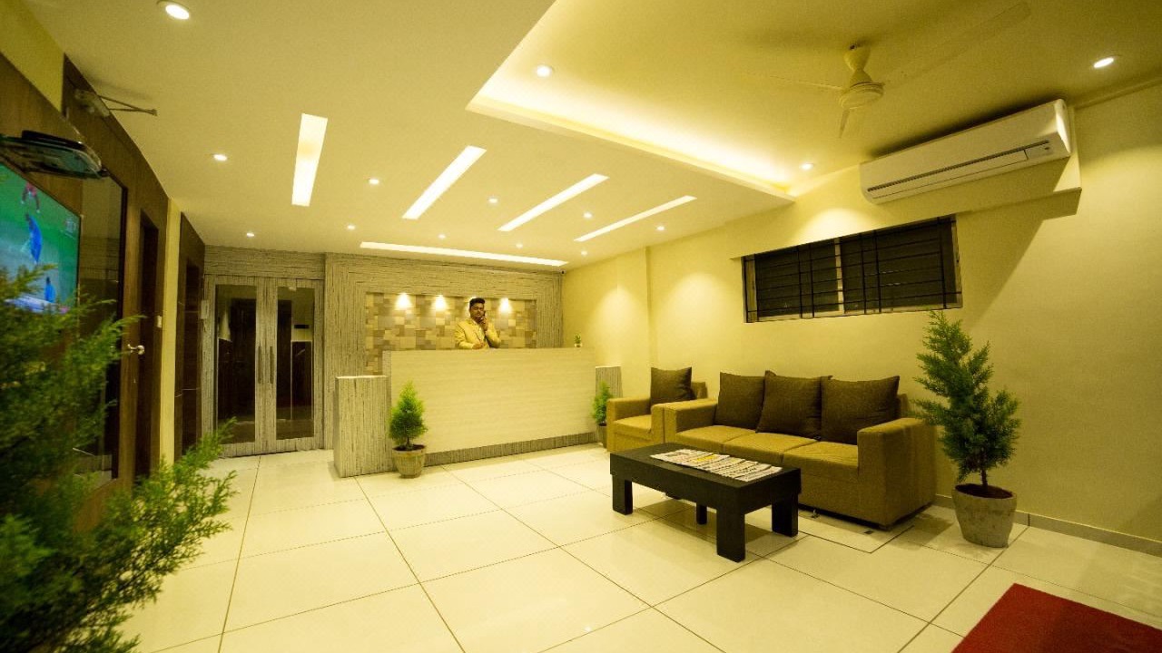 Photo of Livingroom in BTM Layout