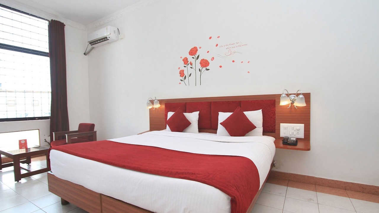 Photo of Bedroom in Hampankatta