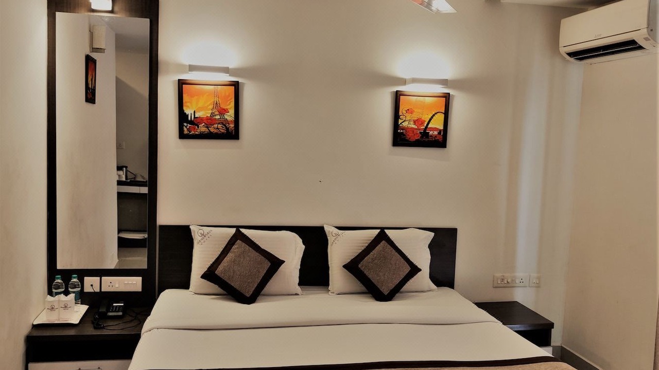Photo of Bedroom in Hampankatta
