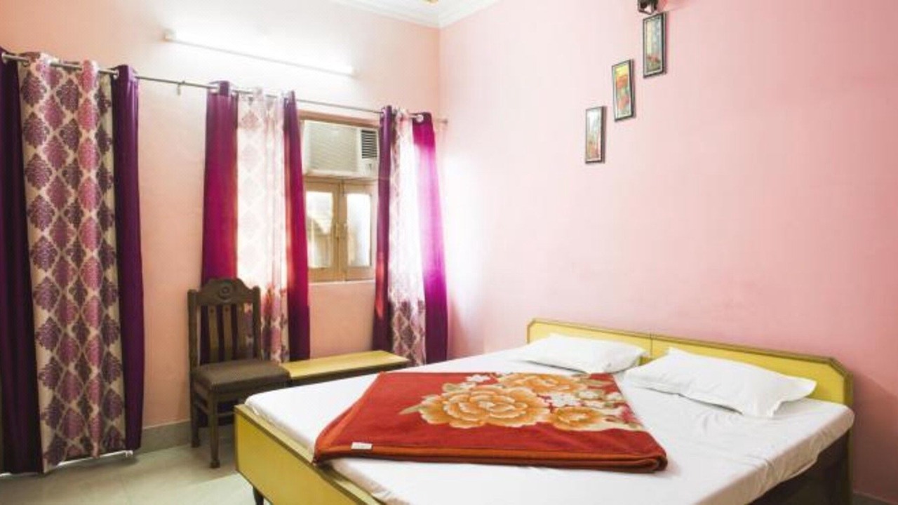 Photo of Bedroom in Haridwar