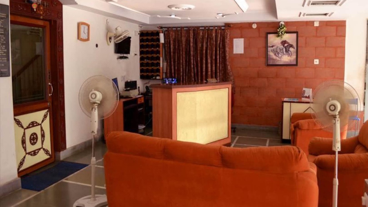 Photo of Livingroom in Sector 1