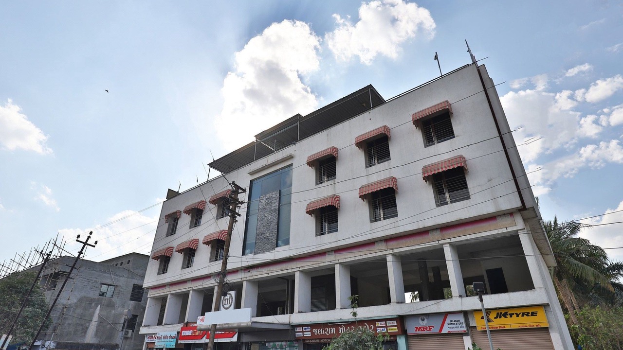 Photo of Buildings in Junagadh