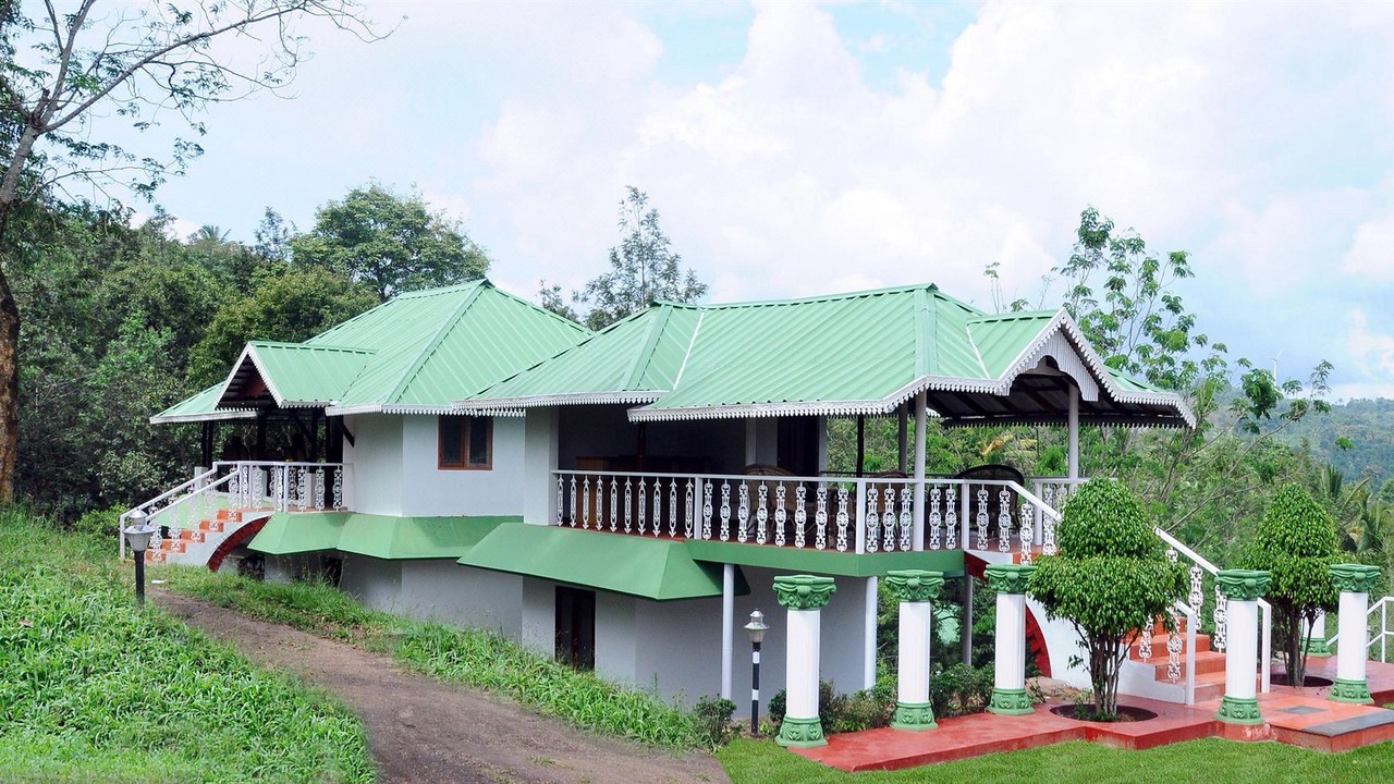 Photo of Buildings in Ramakkalmedu