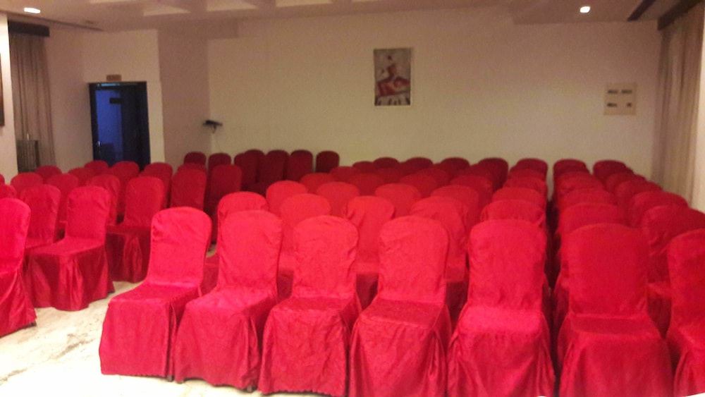 Photo of Livingroom in Town Hall