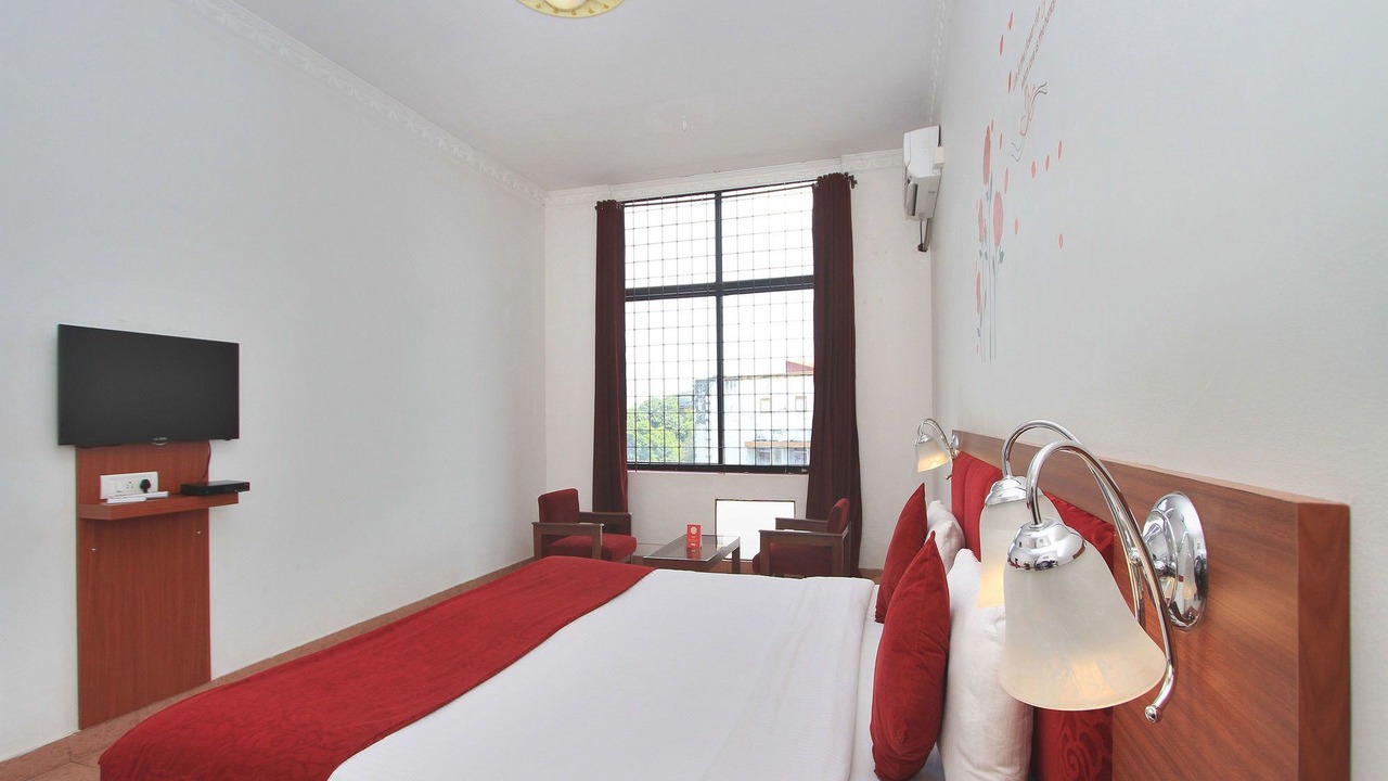 Photo of Bedroom in Hampankatta