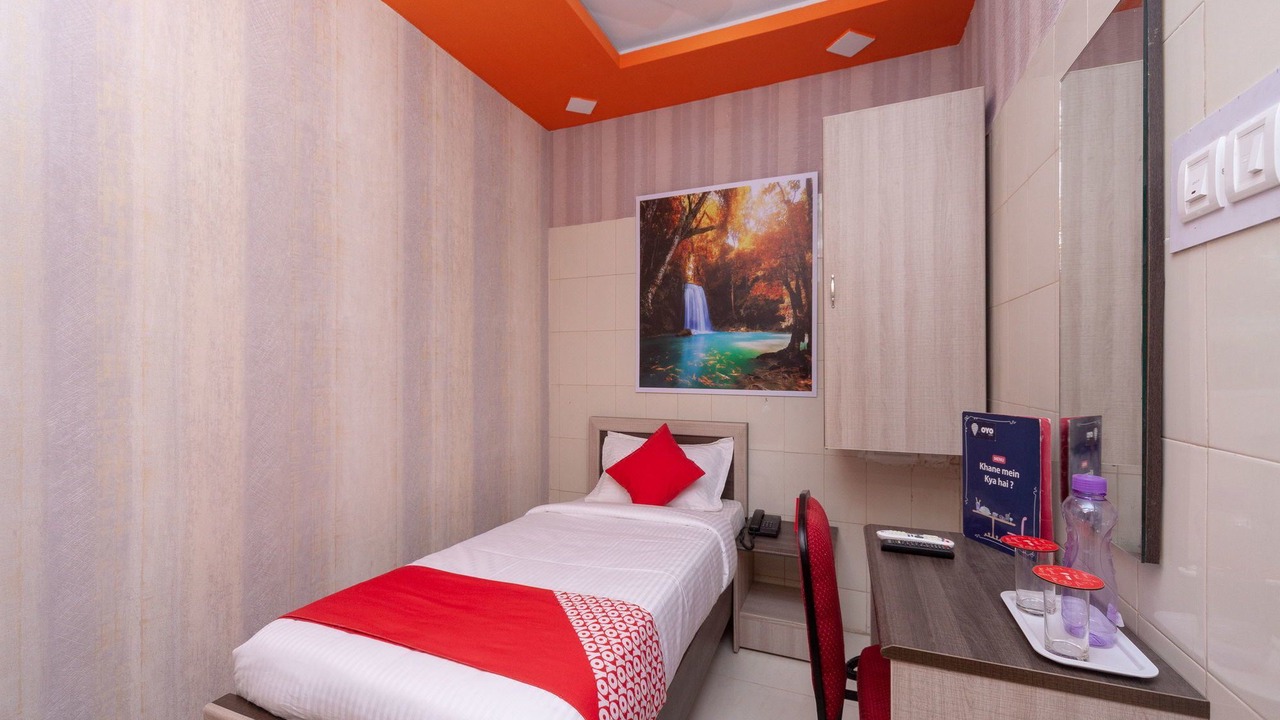 Photo of Bedroom in Adyar