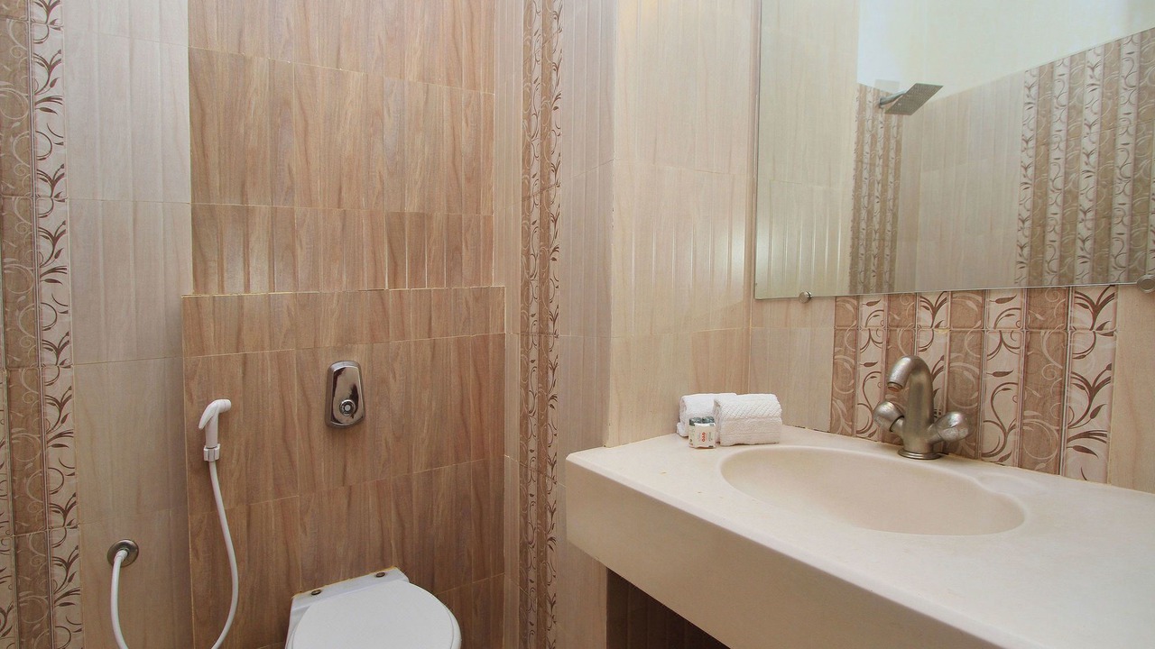Photo of Bathroom in Hampankatta