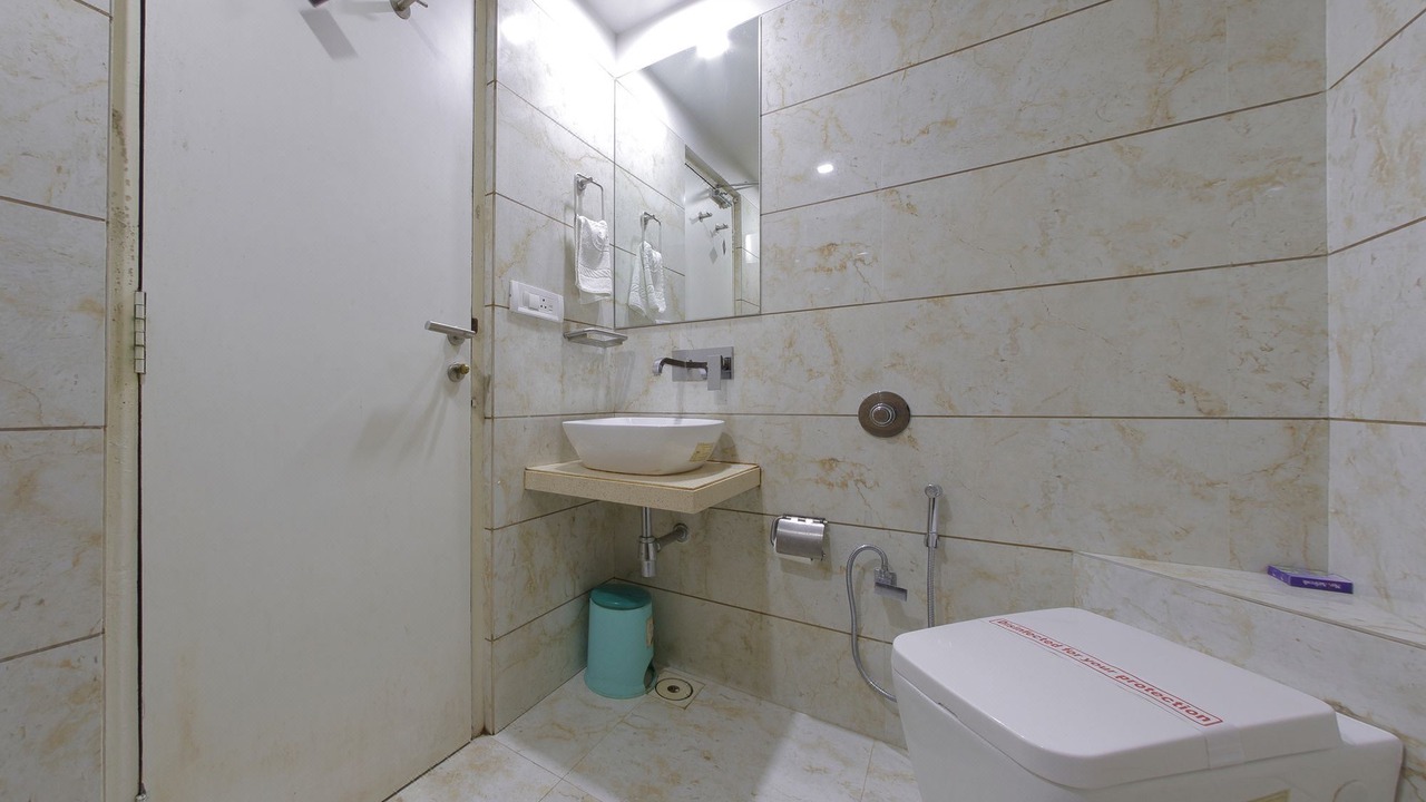 Photo of Bathroom in Ellis Bridge