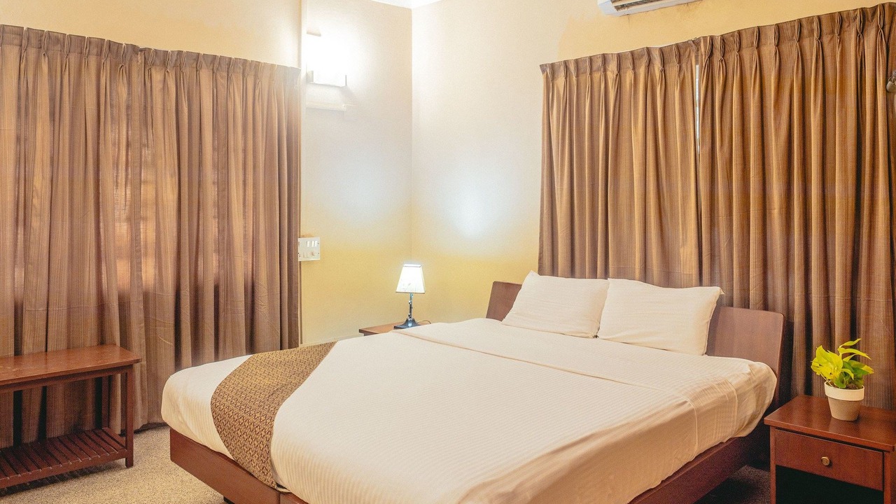 Photo of Bedroom in Thousand Lights West