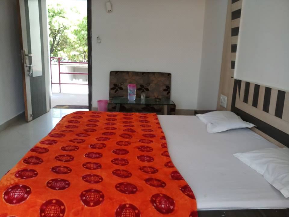 Photo of Bedroom in Pachmarhi