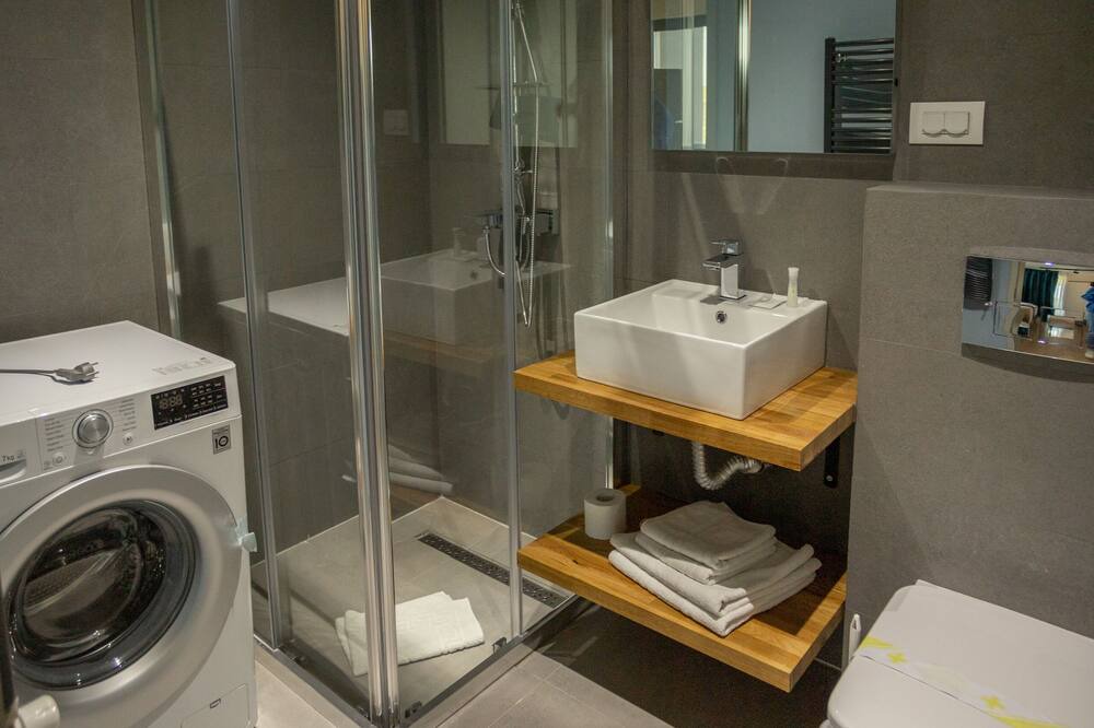Photo of Bathroom in Copou