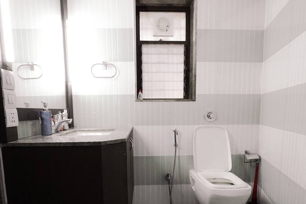 Photo of Bathroom in Marra