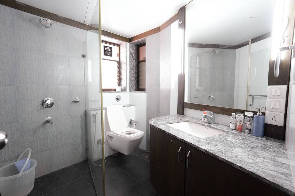 Photo of Bathroom in Marra
