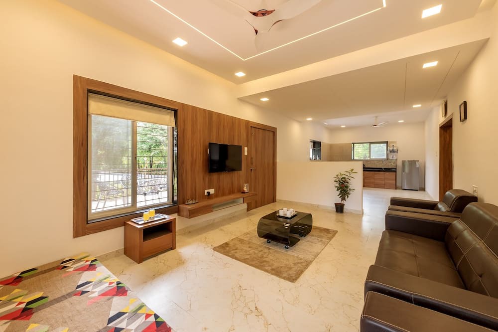 Photo of Livingroom in Paud