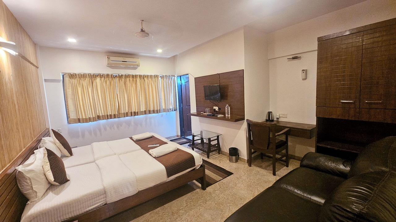 Photo of Bedroom in Malad East