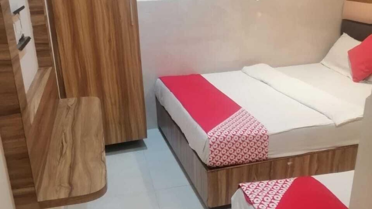 Photo of Bedroom in Prabhadevi