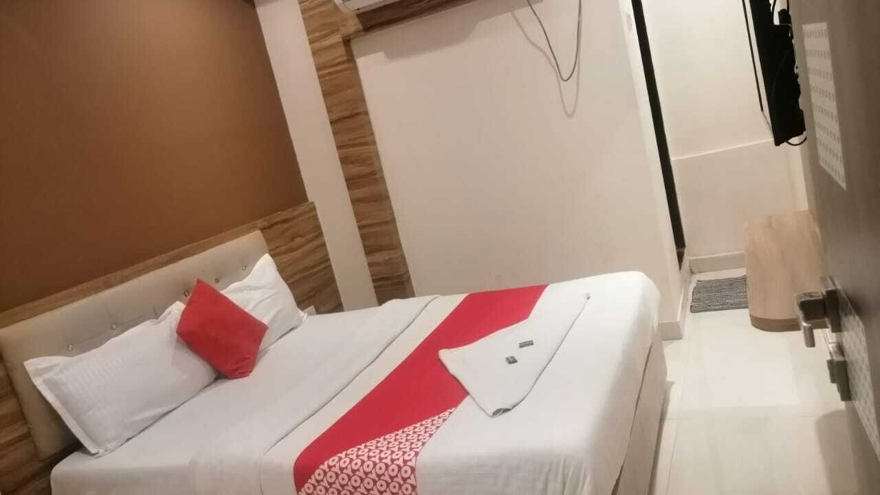 Photo of Bedroom in Prabhadevi