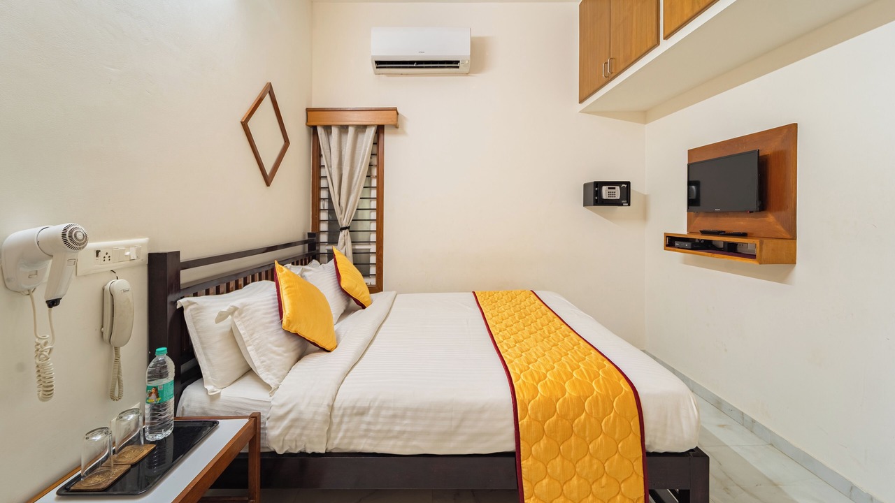 Photo of Bedroom in Annamalai Nagar