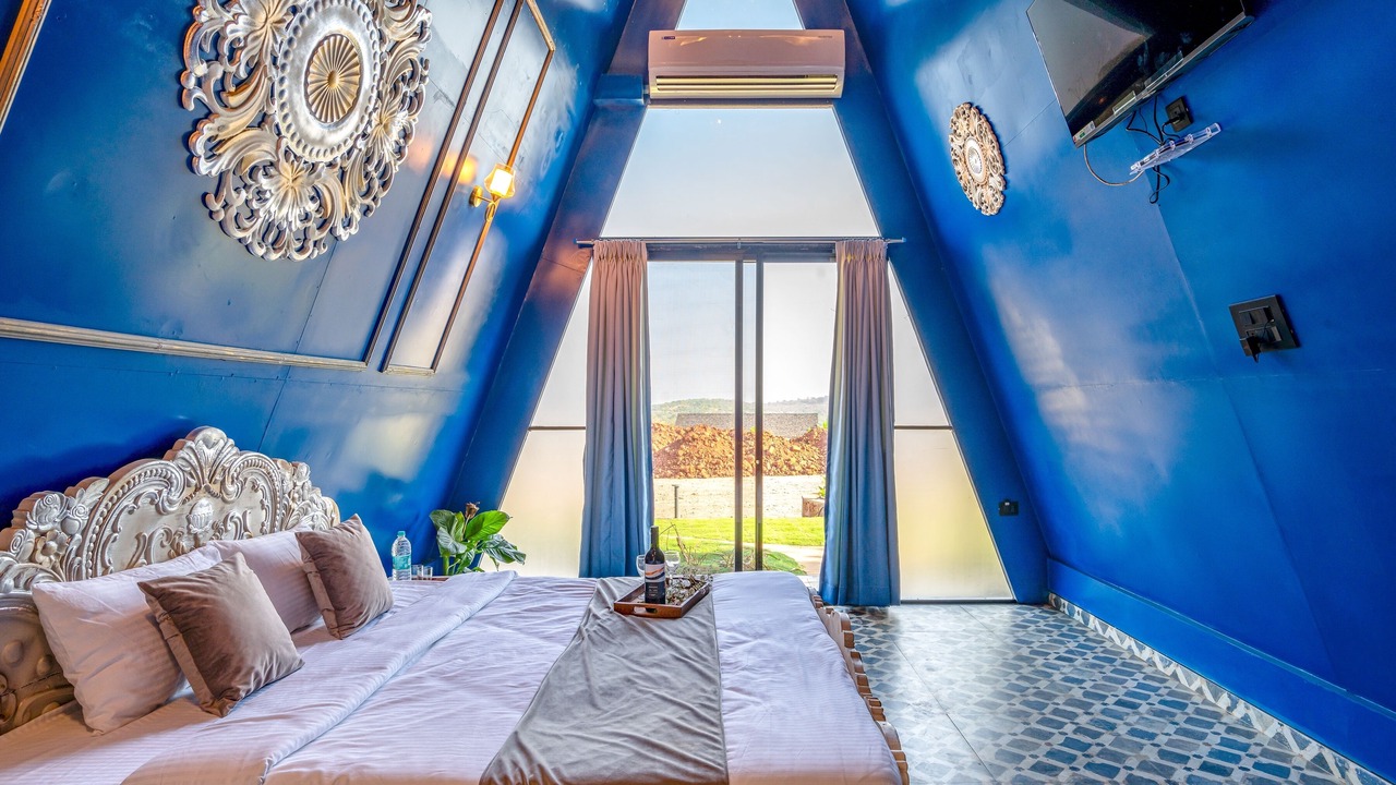 Photo of Bedroom in Ratnagiri
