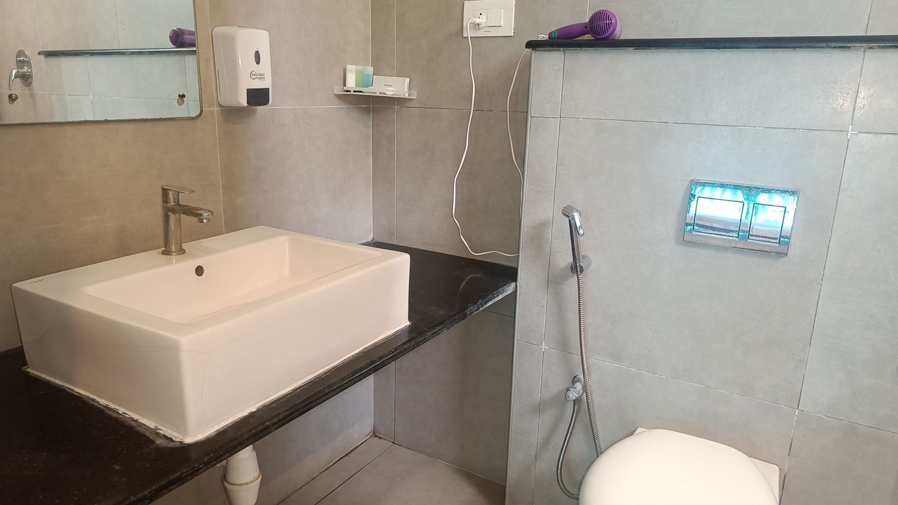 Photo of Bathroom in Covelong