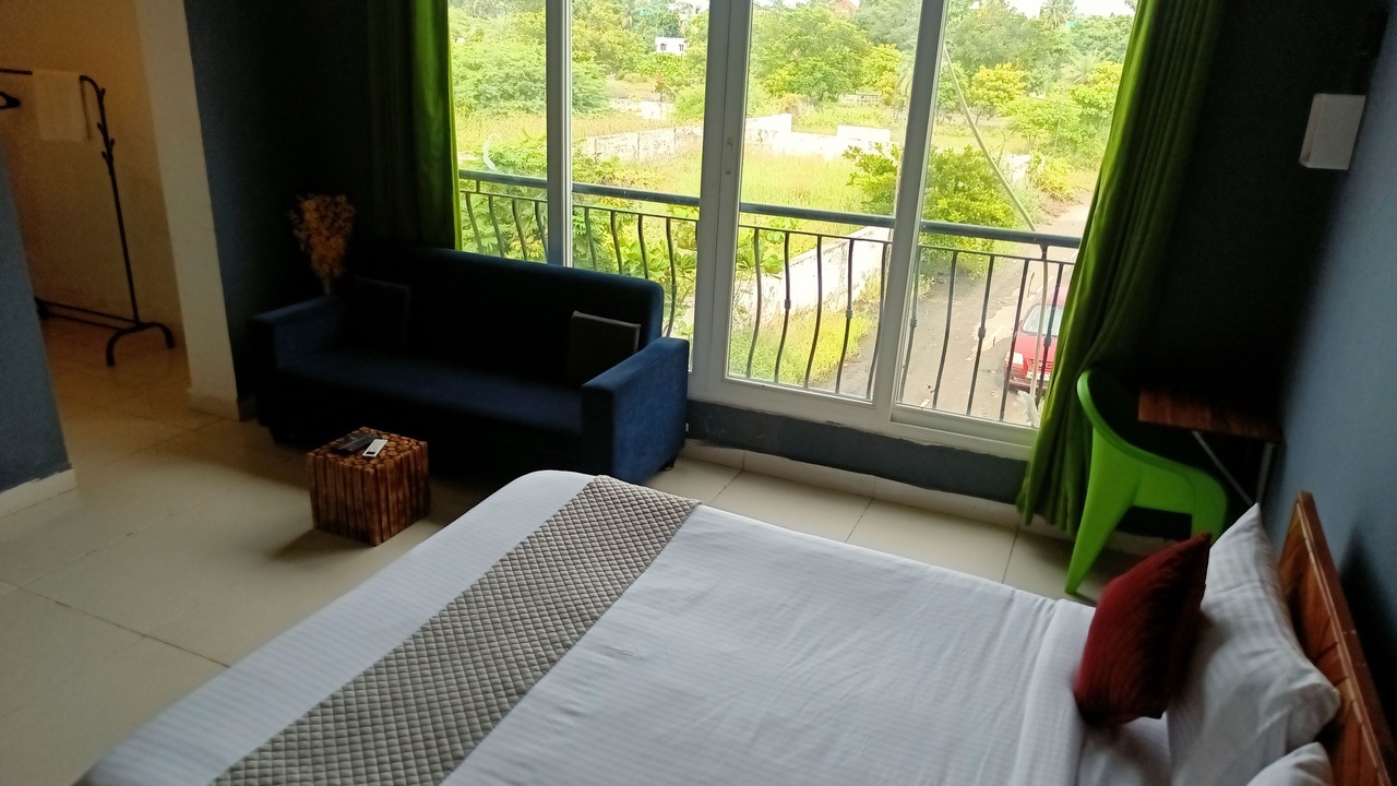 Photo of Bedroom in Covelong