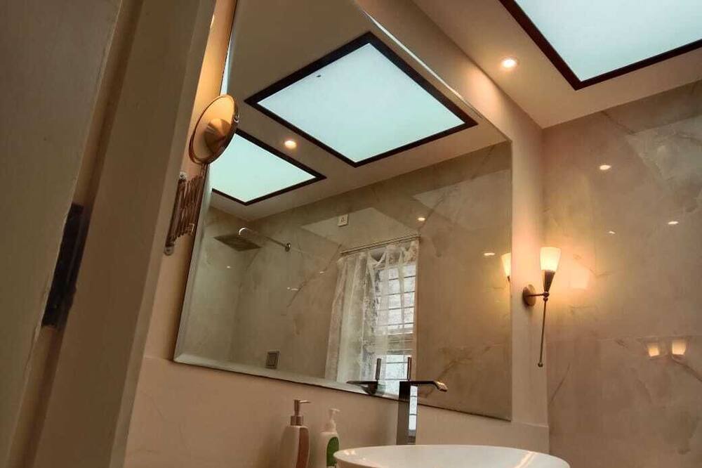 Photo of Bathroom in Koramangala 4th Block