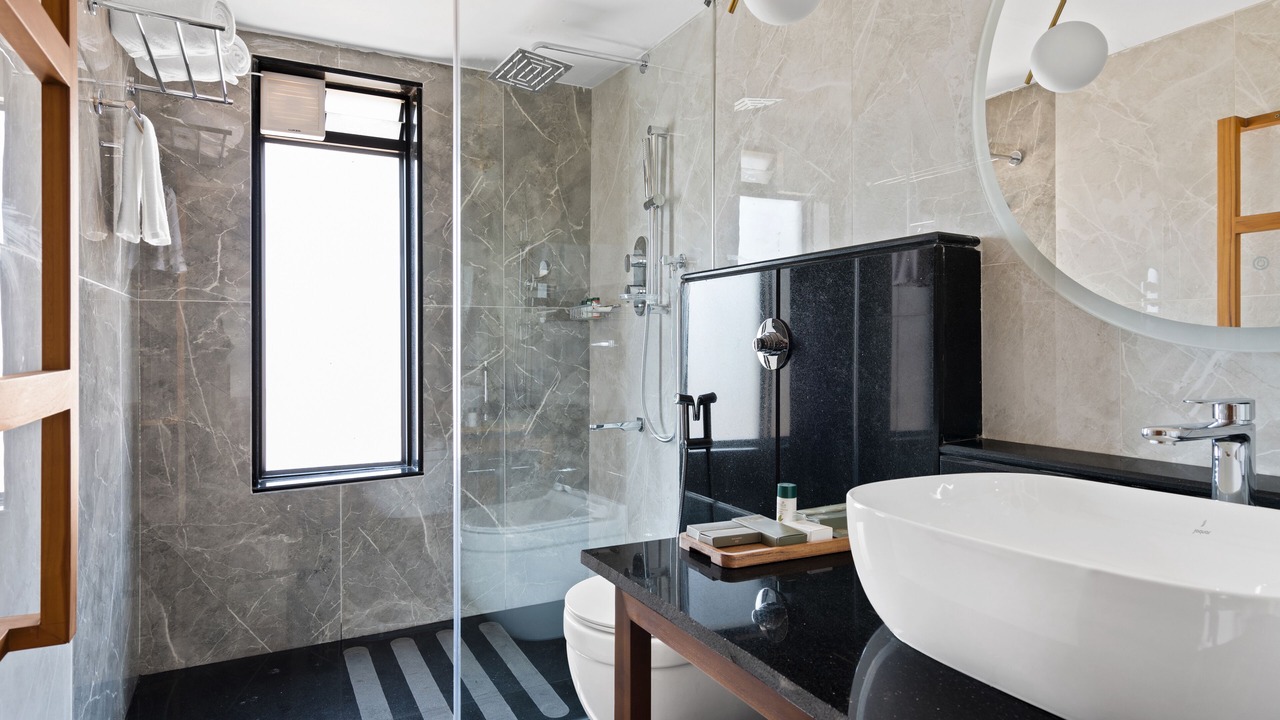 Photo of Bathroom in Ooty
