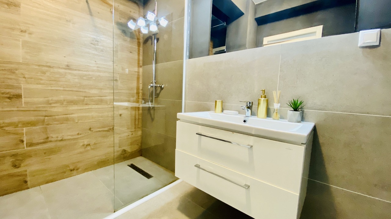 Photo of Bathroom in Floresti