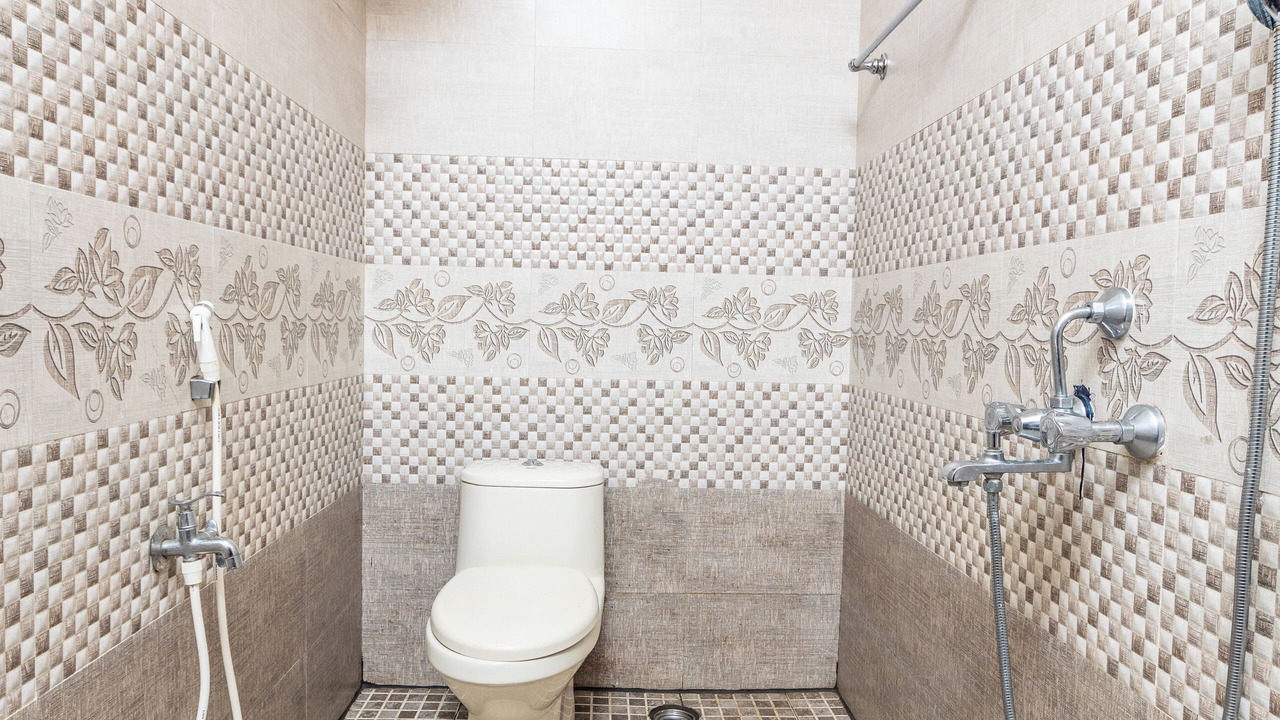 Photo of Bathroom in Ooty