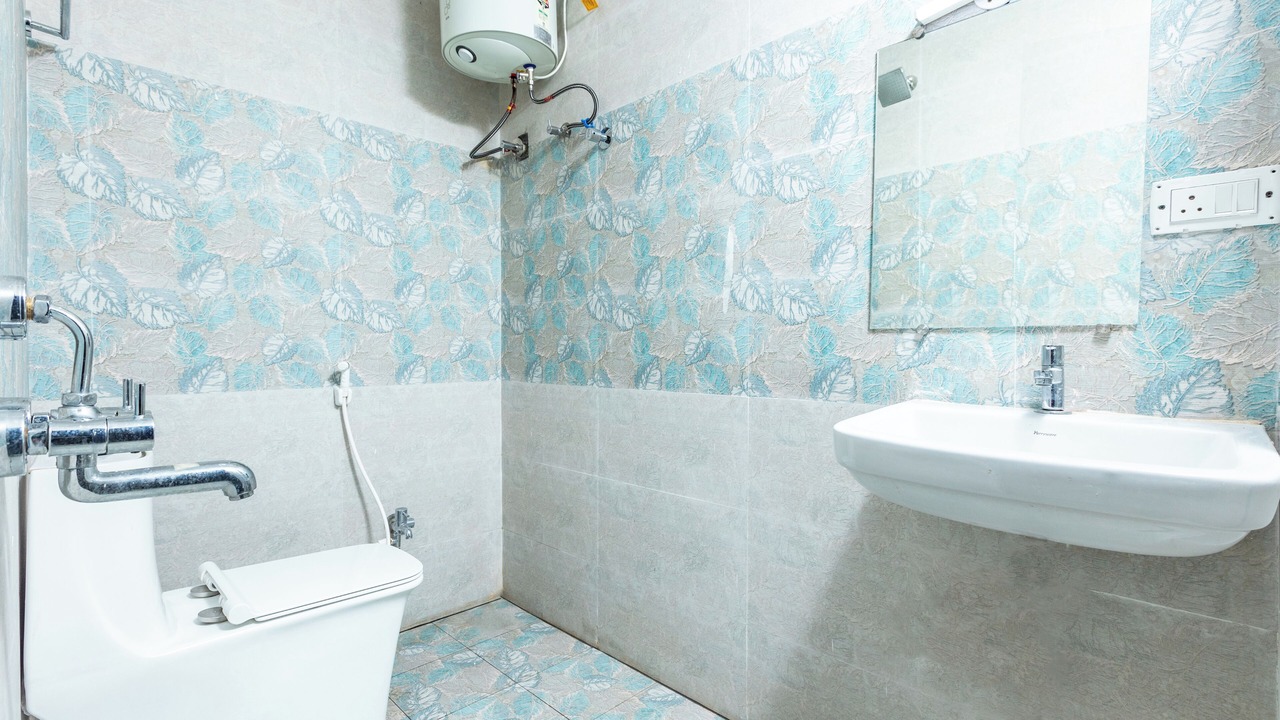 Photo of Bathroom in Ooty