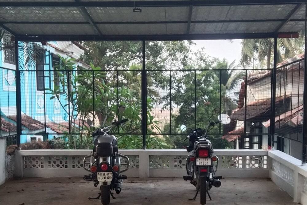 Photo of Others in Aradi Socorro