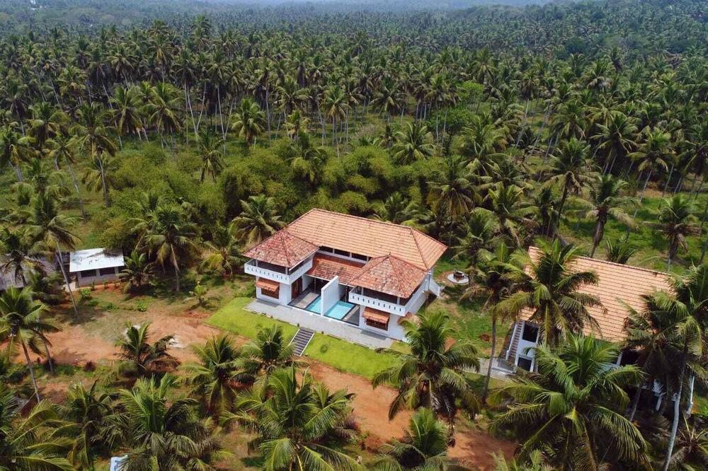 Photo of Outdoor in Muttom