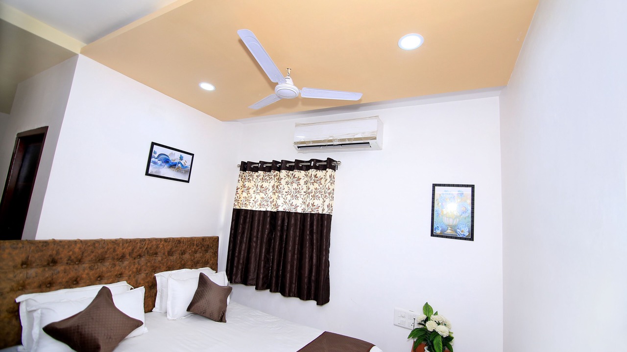 Photo of Bedroom in Central Area