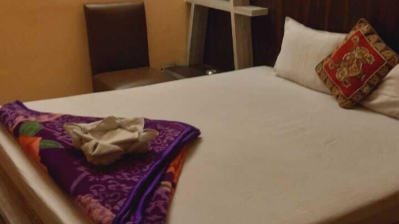 Photo of Bedroom in Kalighat